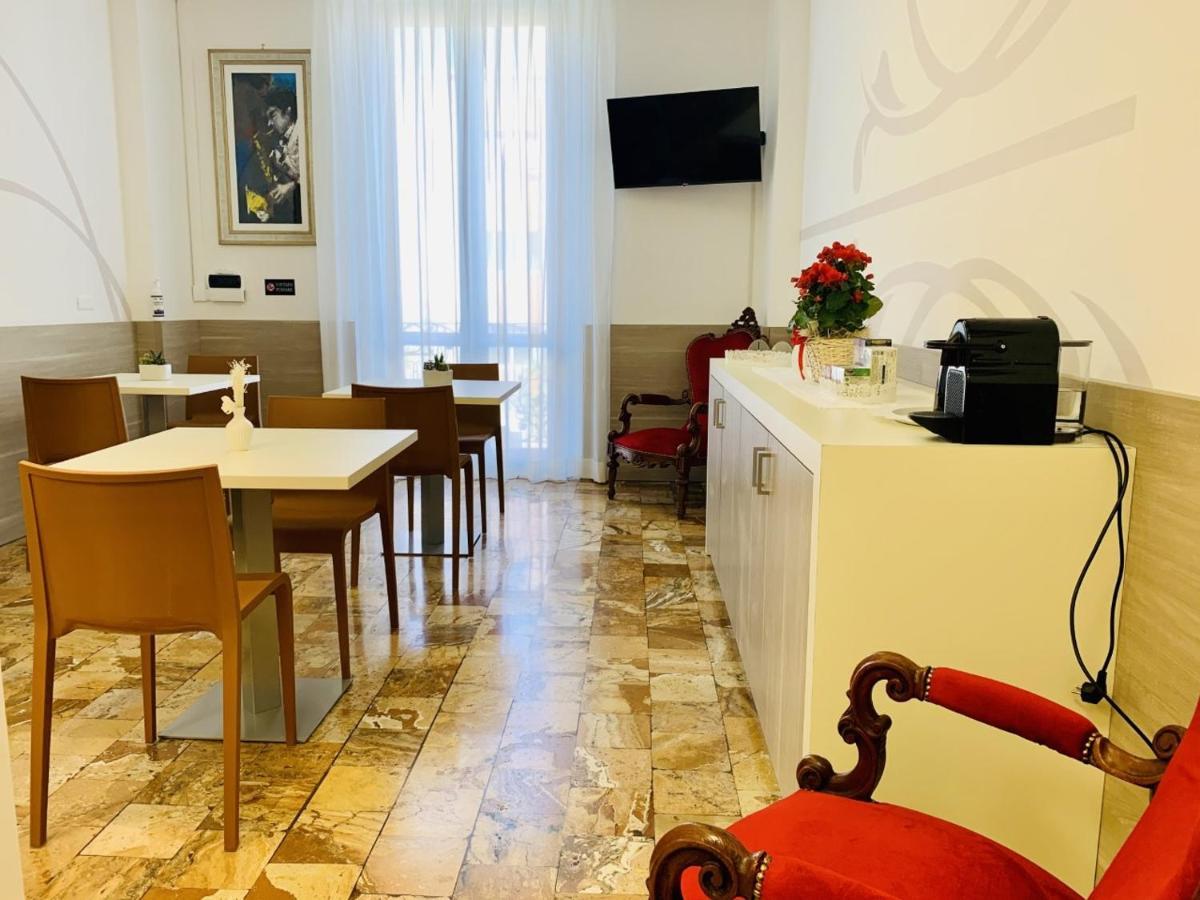 B&B Palazzo Storico Di Nicola ペスカーラ エクステリア 写真