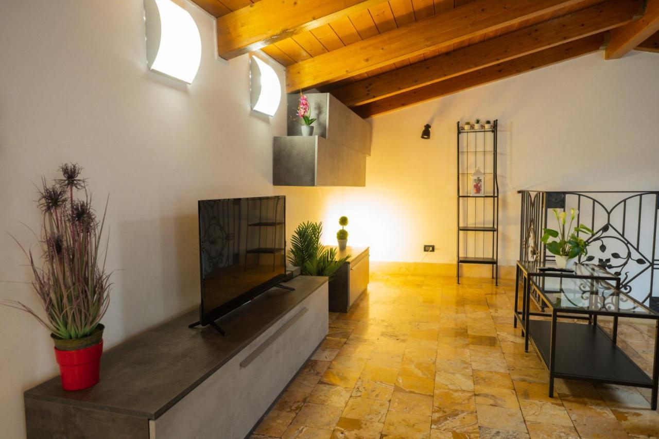 B&B Palazzo Storico Di Nicola ペスカーラ エクステリア 写真